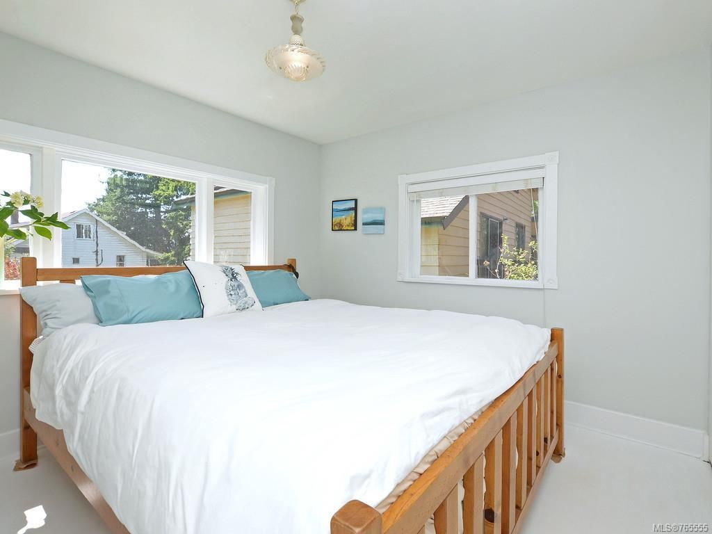listing image 16048742743384004293