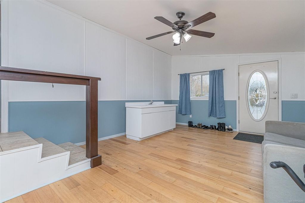 listing image 16043309311494355103