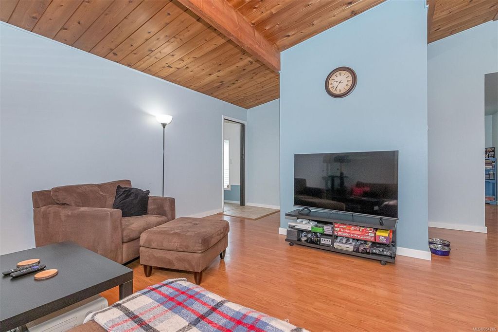 listing image 16045929445799570154