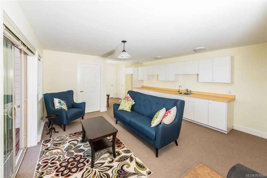 listing image 16047210319905349642