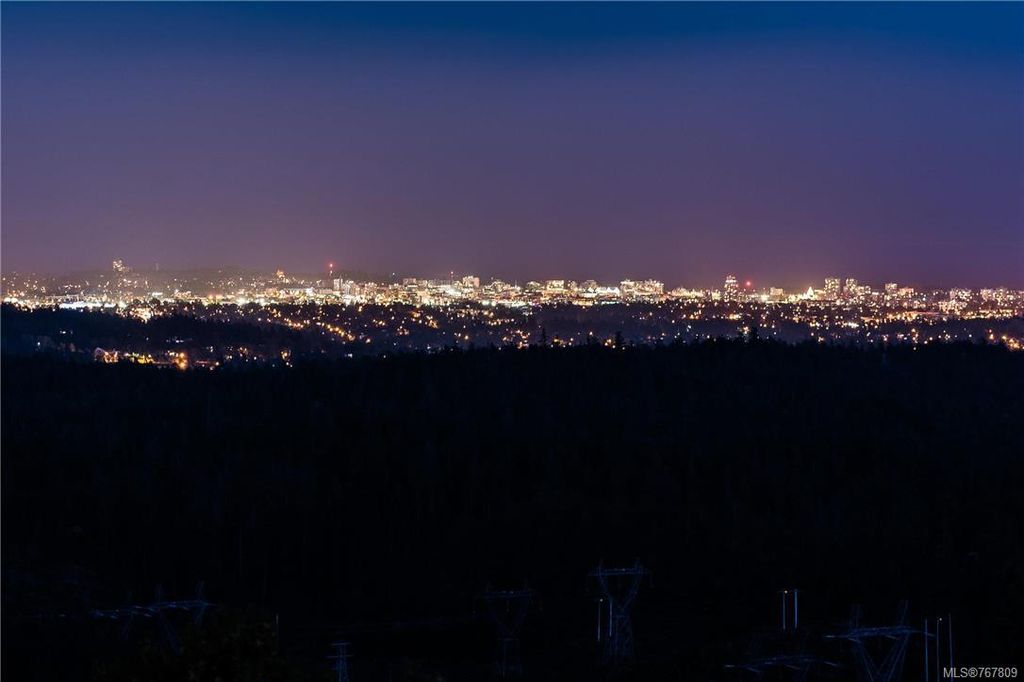 listing image 16047367883482806452