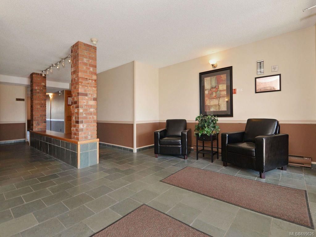 listing image 16048061041075602918