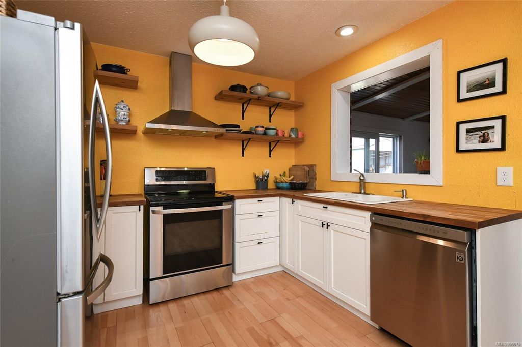 listing image 16046734958005613459