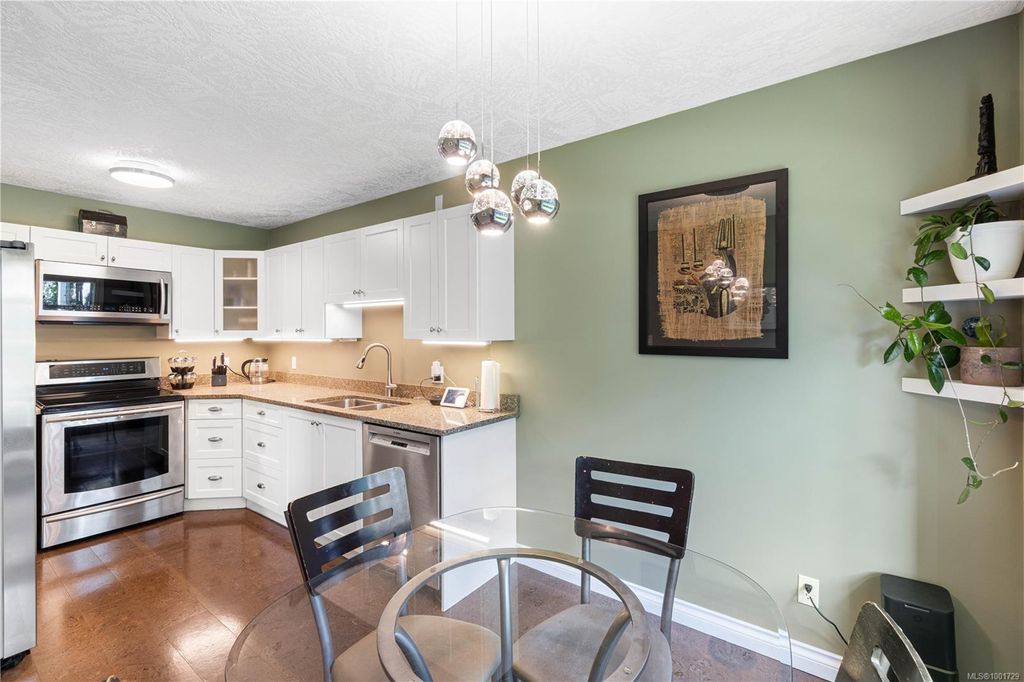 listing image 16041747229226568505