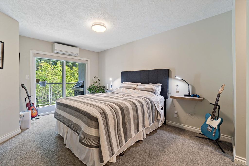 listing image 16047548346413010355
