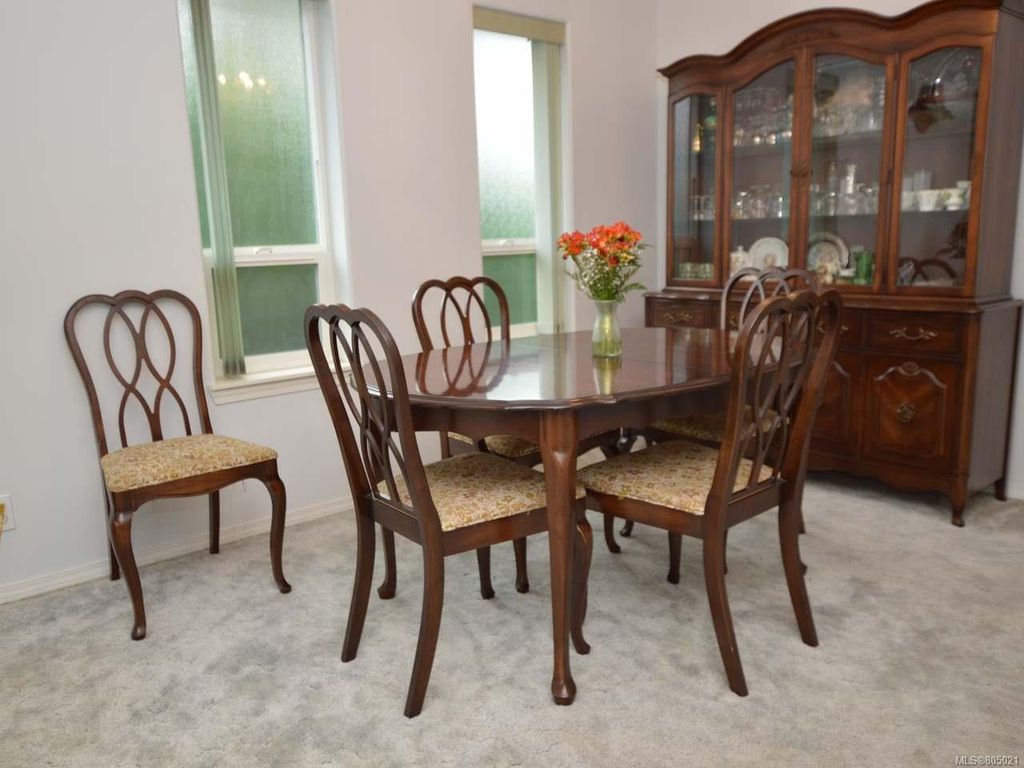listing image 16042628195356749587