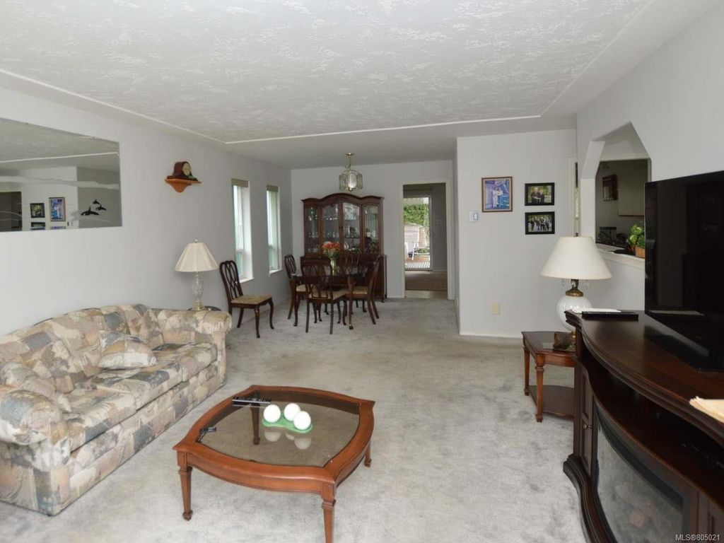 listing image 16045741033156809959