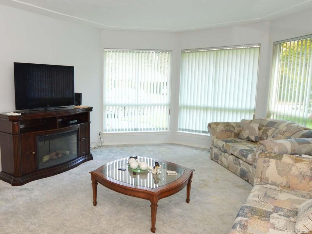 listing image 16049091309623608813