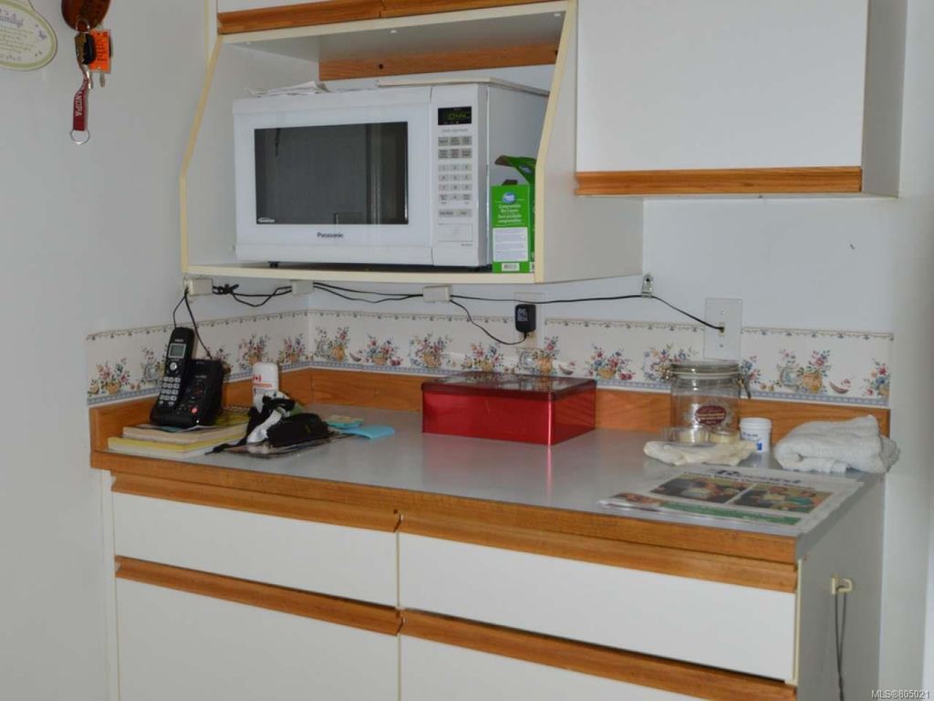 listing image 16043945505143082216