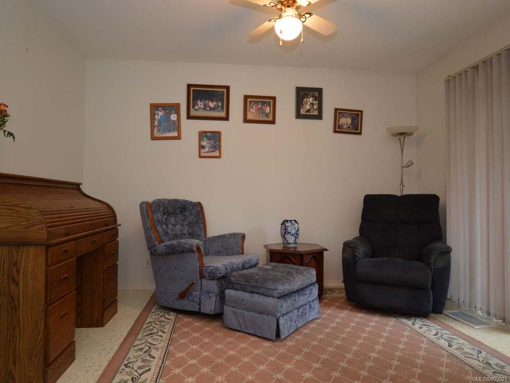 listing image 16044740523425933114
