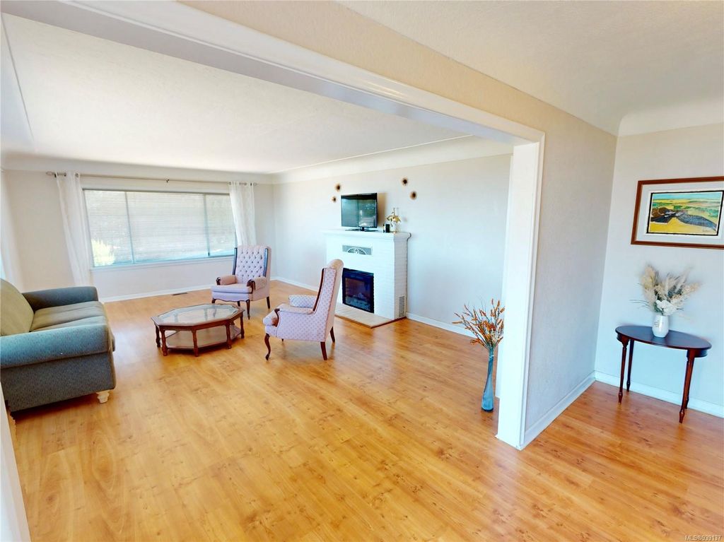 listing image 16045114380290578772