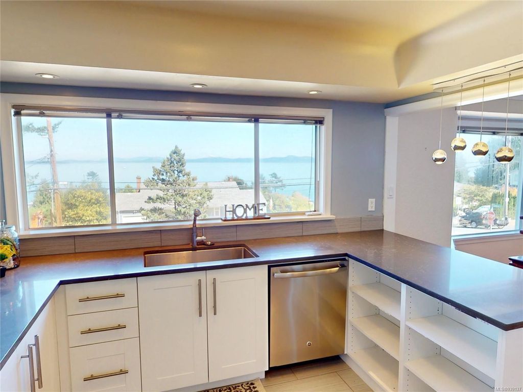 listing image 16040352186266866300