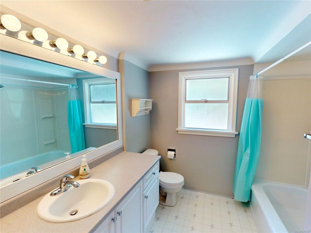 listing image 16047619789589674024