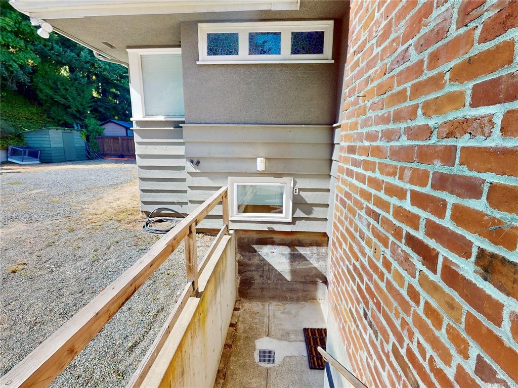 listing image 16042009170744796637