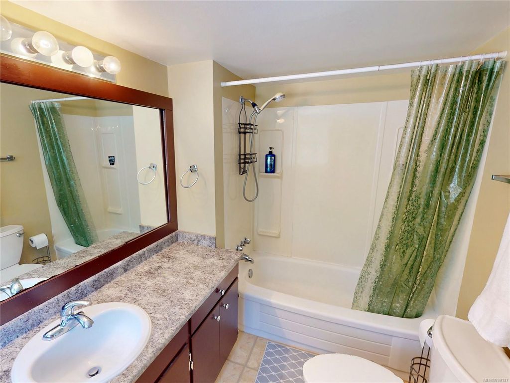 listing image 16042455350817591182