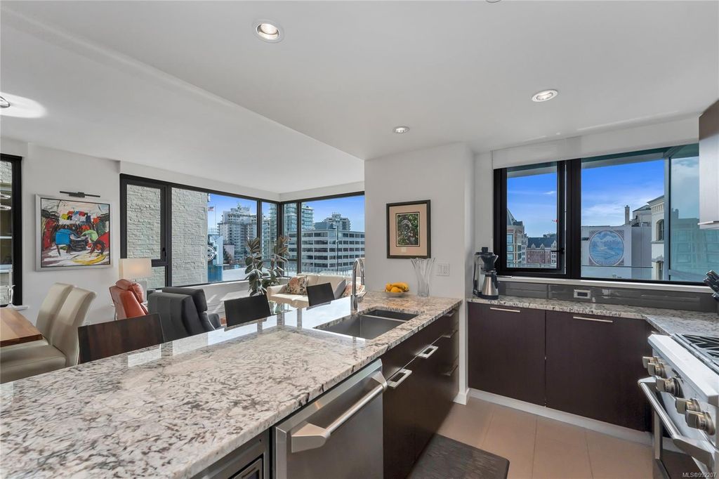 listing image 16046127324424928198