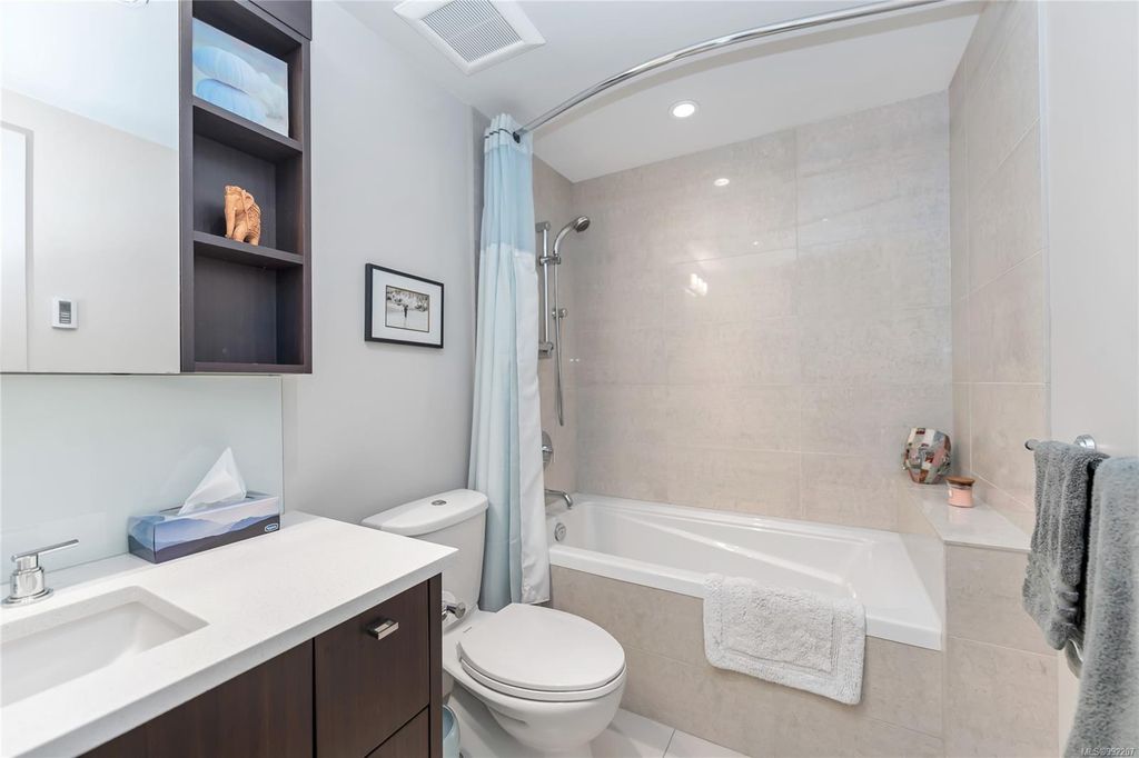 listing image 16043275655107097195