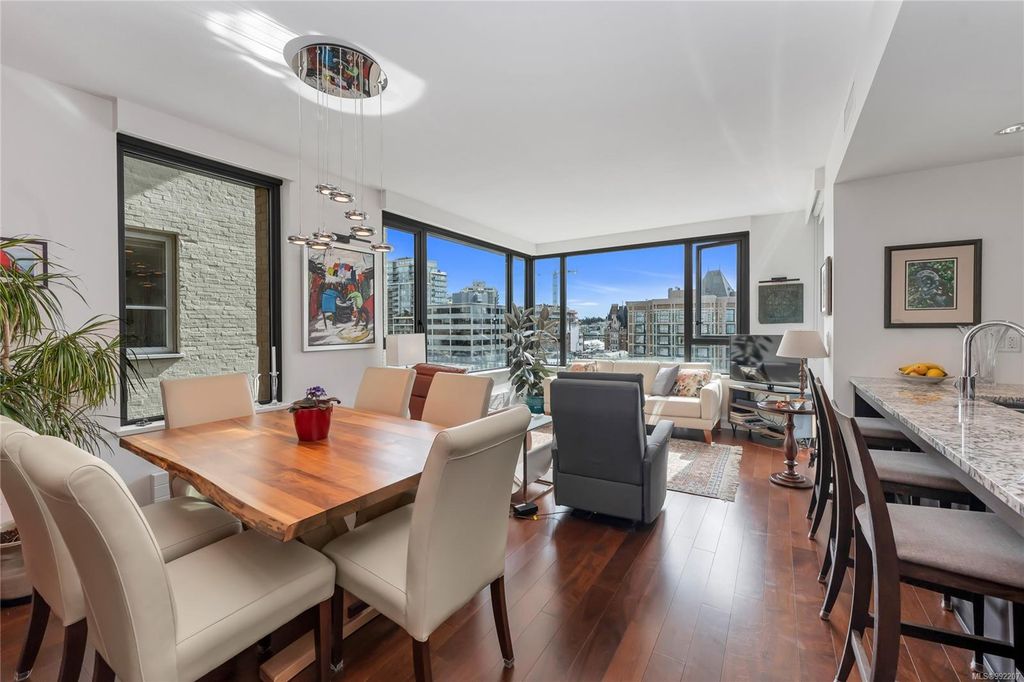 listing image 16049340545377558309