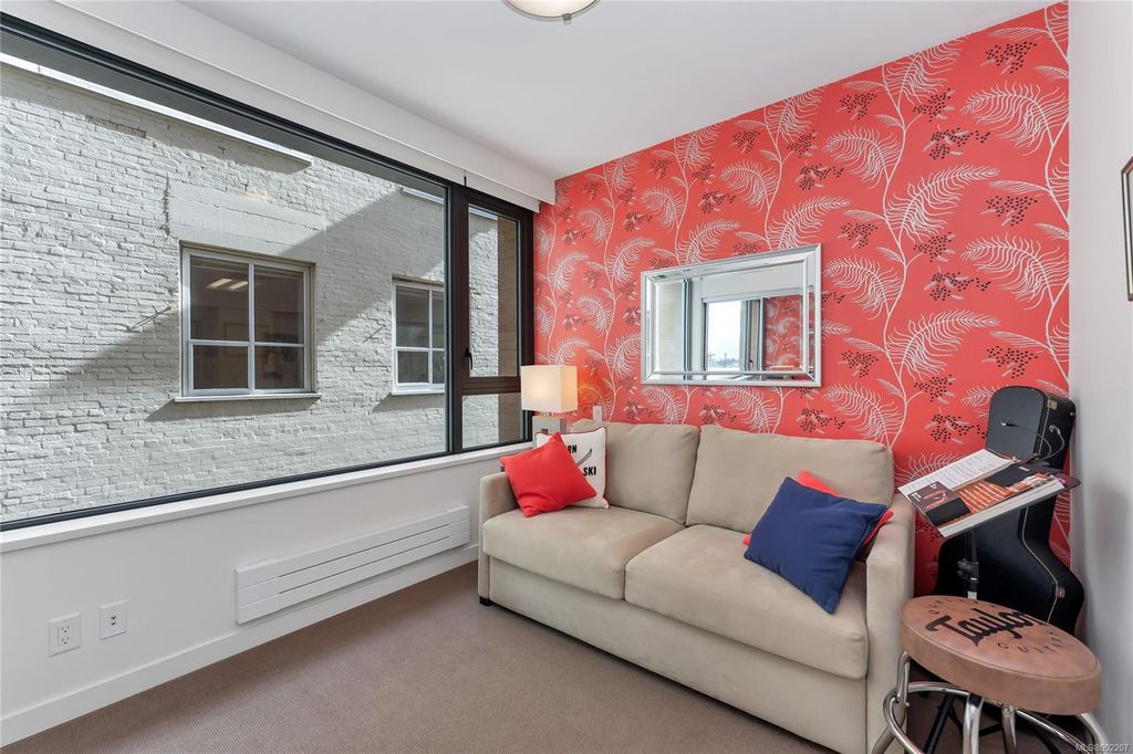 listing image 16041350403554775331