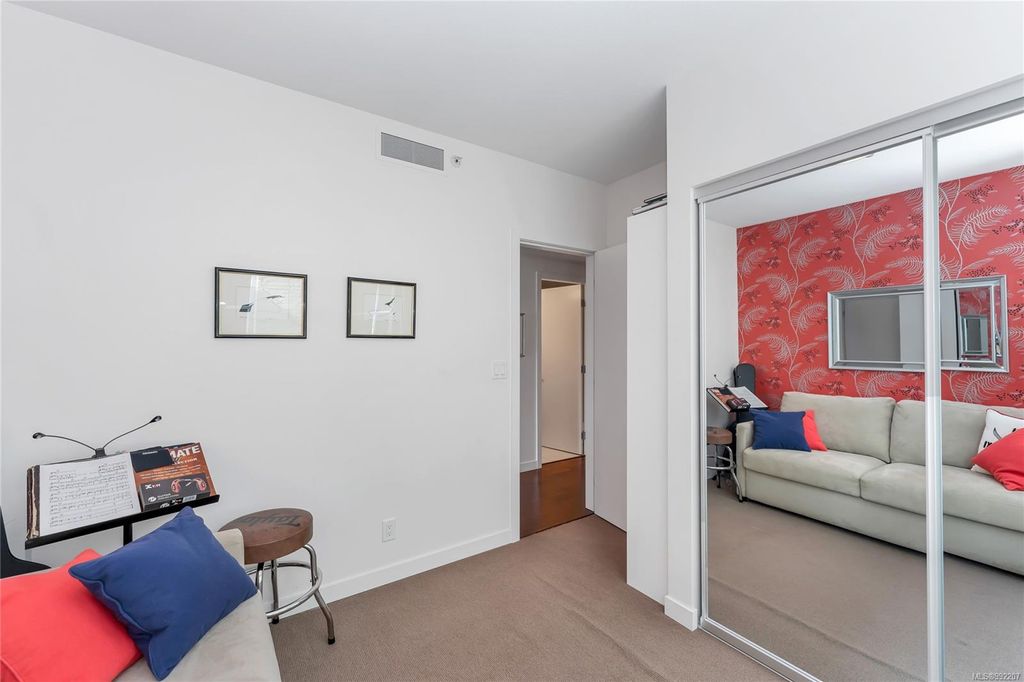 listing image 16043212694260865049