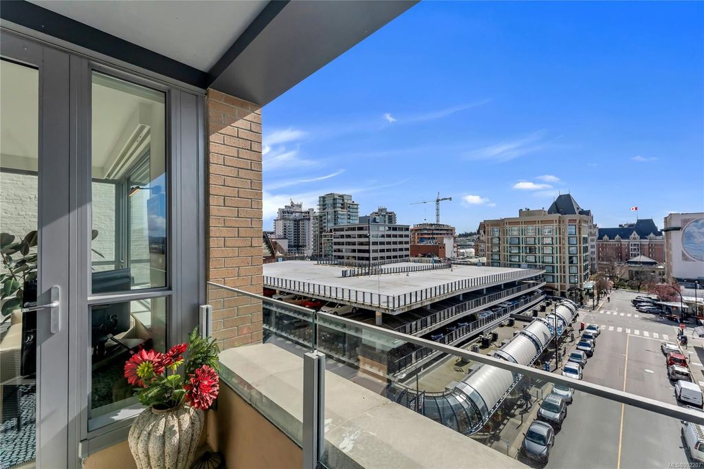 listing image 16041632492209918183