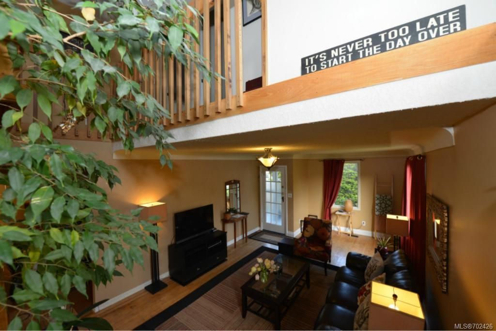 listing image 16043727784434127393