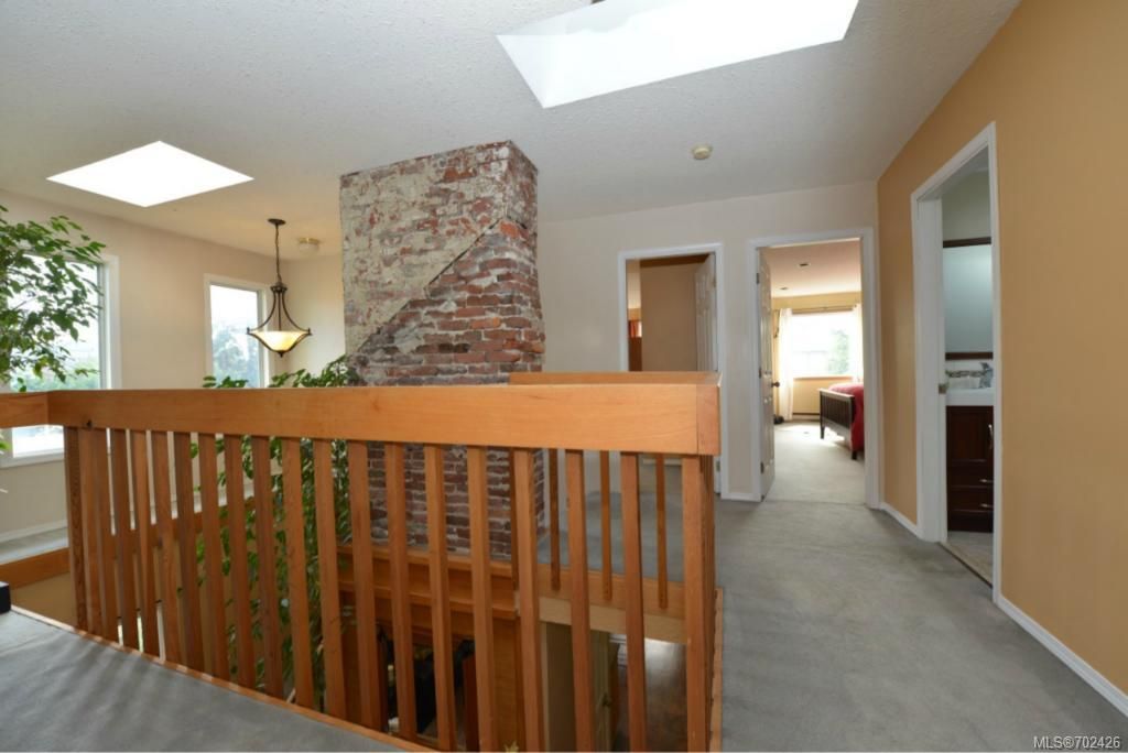 listing image 16048550757860311129