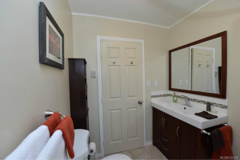 listing image 16045849979320304757