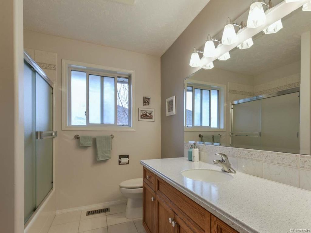 listing image 16045045126418870778