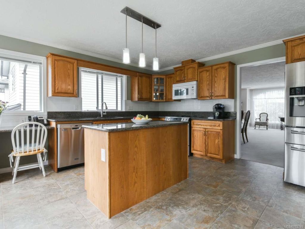 listing image 16043672827613186120