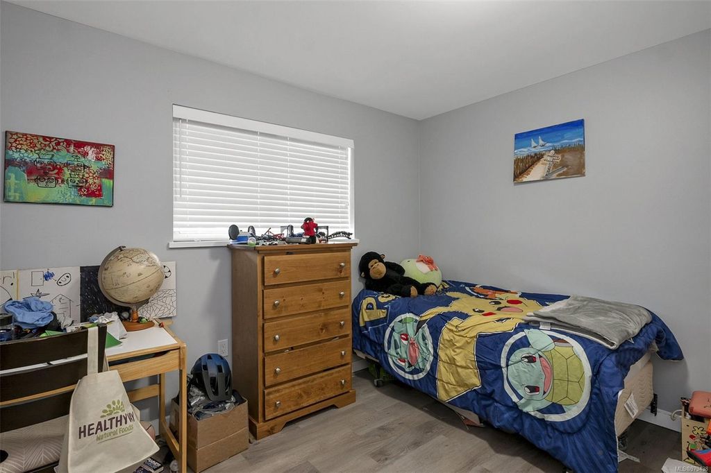 listing image 16047262246080816653