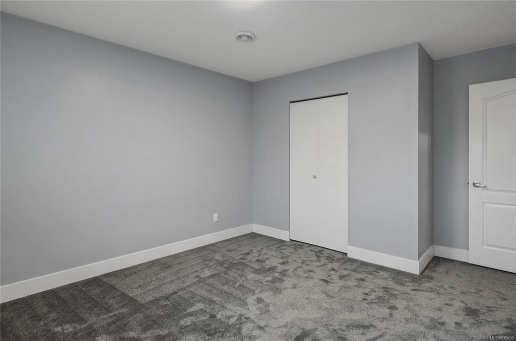 listing image 16040873316460221179