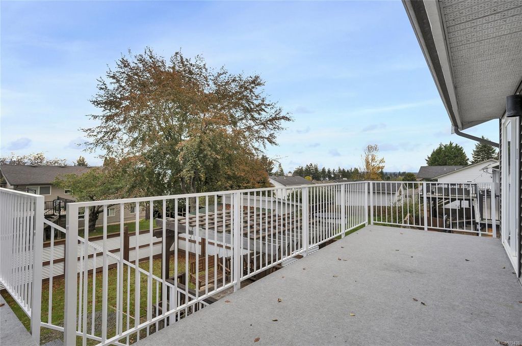 listing image 16040975873838276179