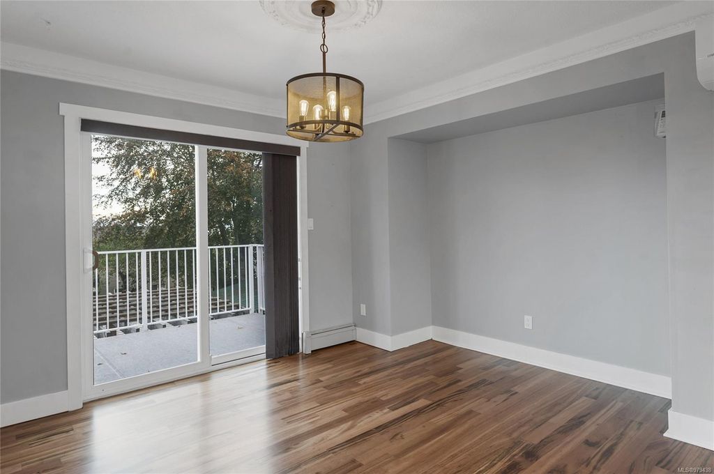listing image 16041183552680635722