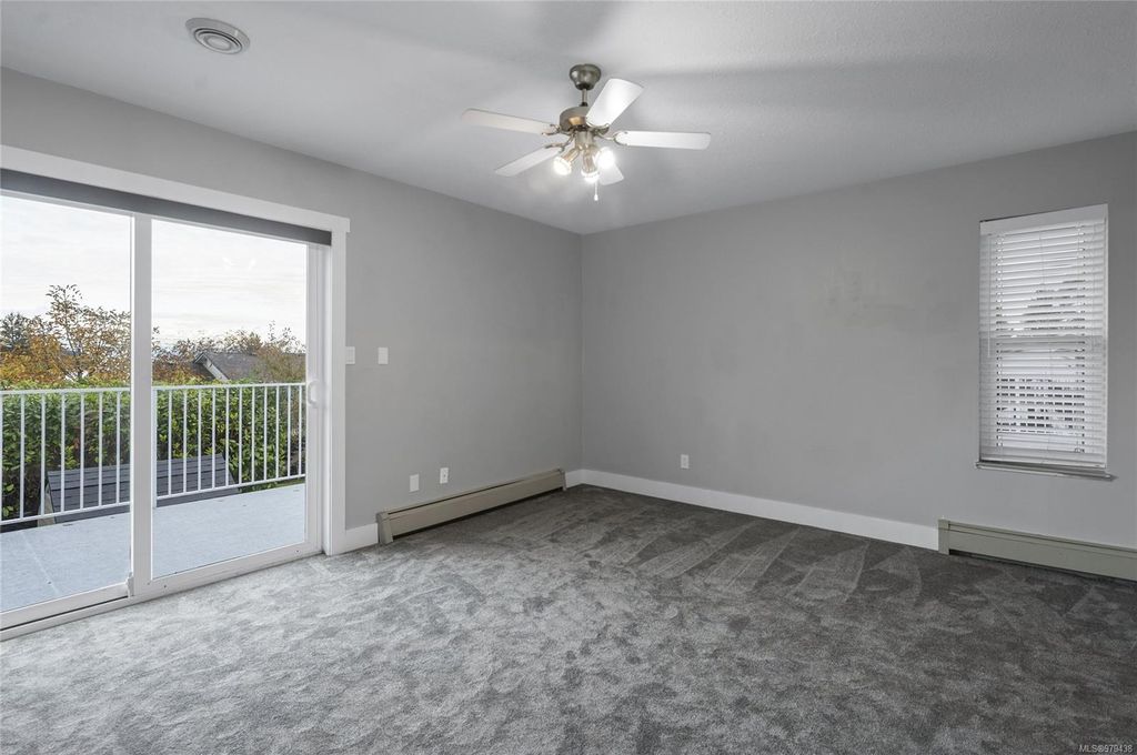 listing image 16041229555451414453