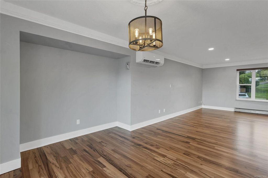 listing image 16047154989002184982