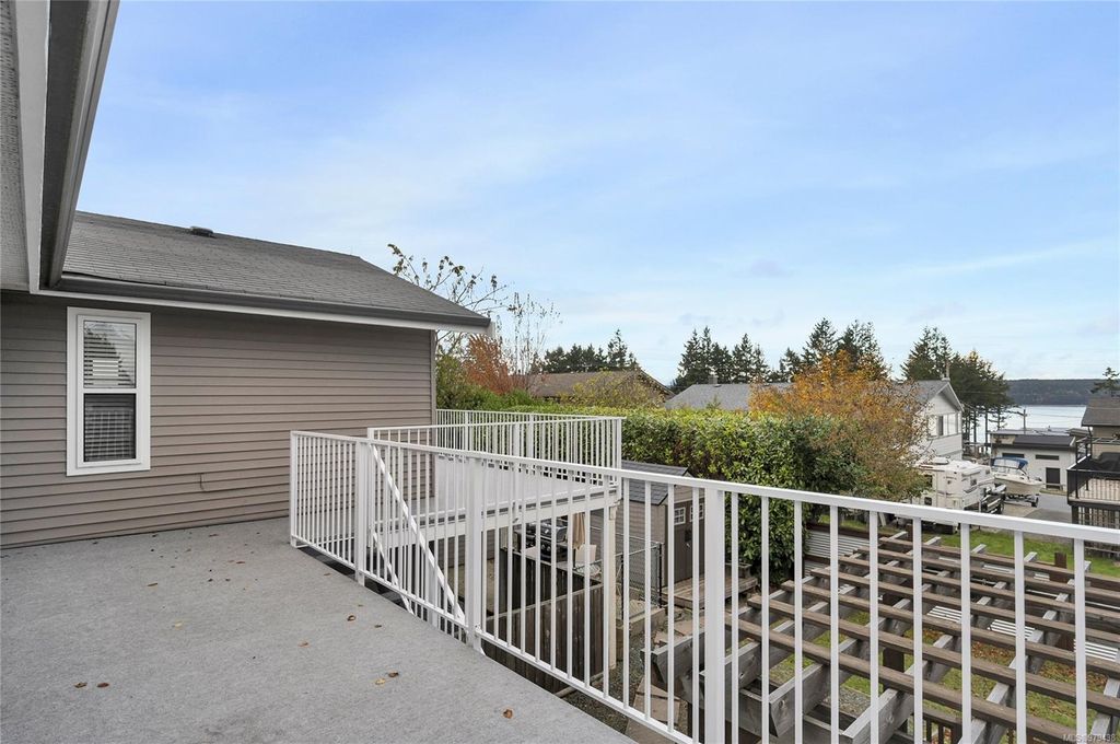 listing image 16045239824343195071