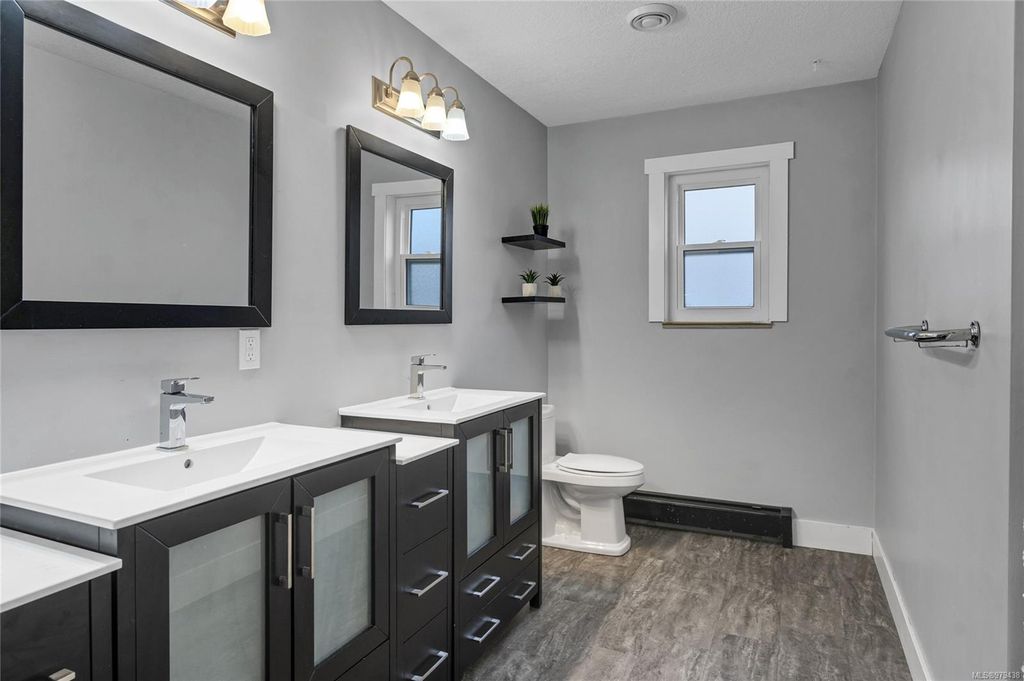 listing image 16046645362179600983