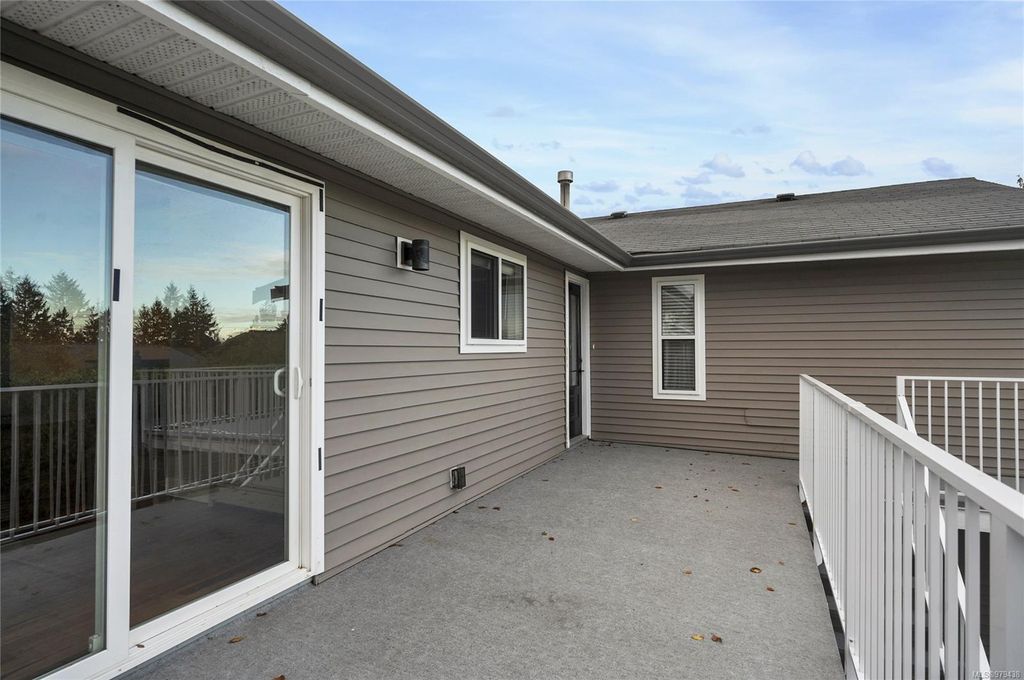 listing image 16042335860382184152
