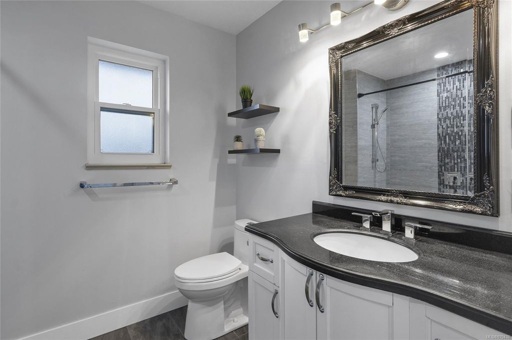 listing image 16047095716477045638