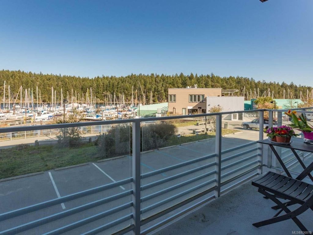 listing image 16048663646894064067