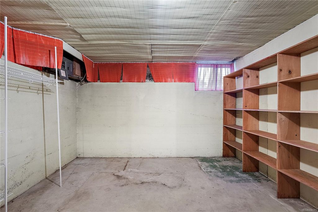 listing image 16046708003112250364