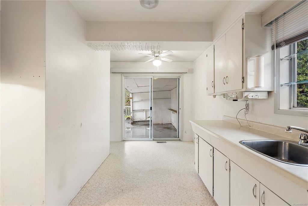 listing image 16047997252319638982