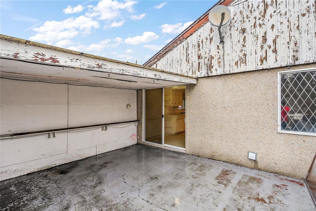 listing image 16042989124244712228