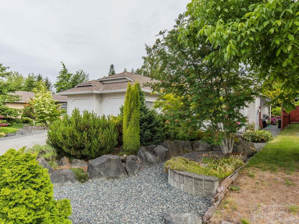 listing image 16049206438611312503