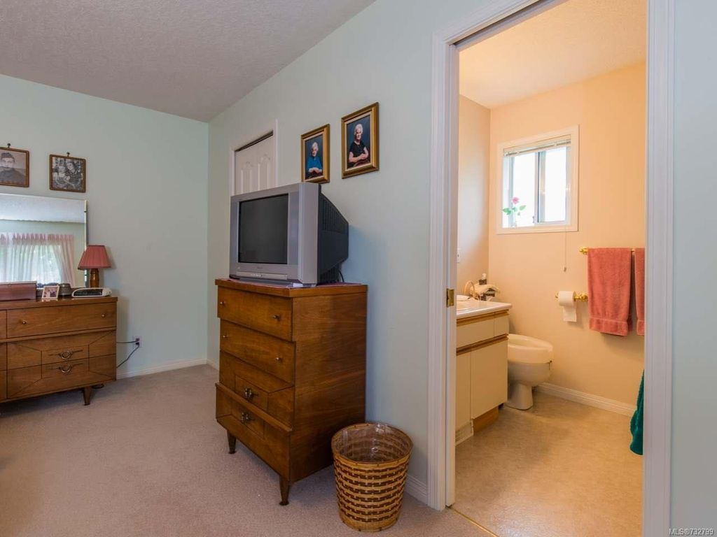 listing image 16047329926681697878