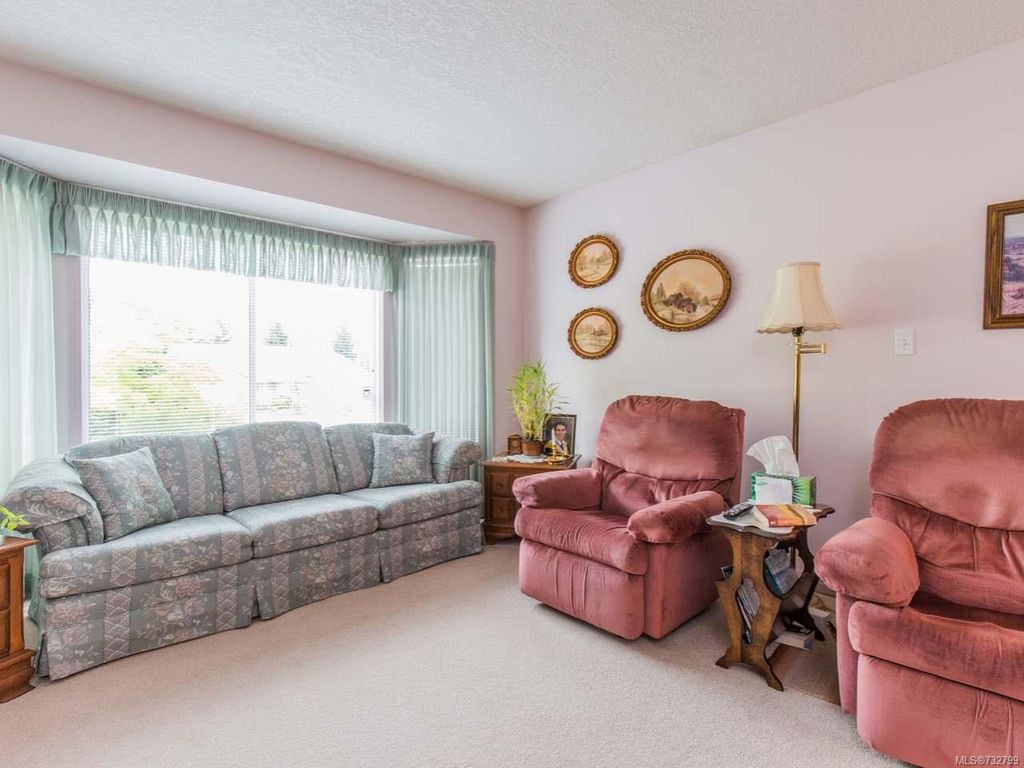 listing image 16045008513447249212