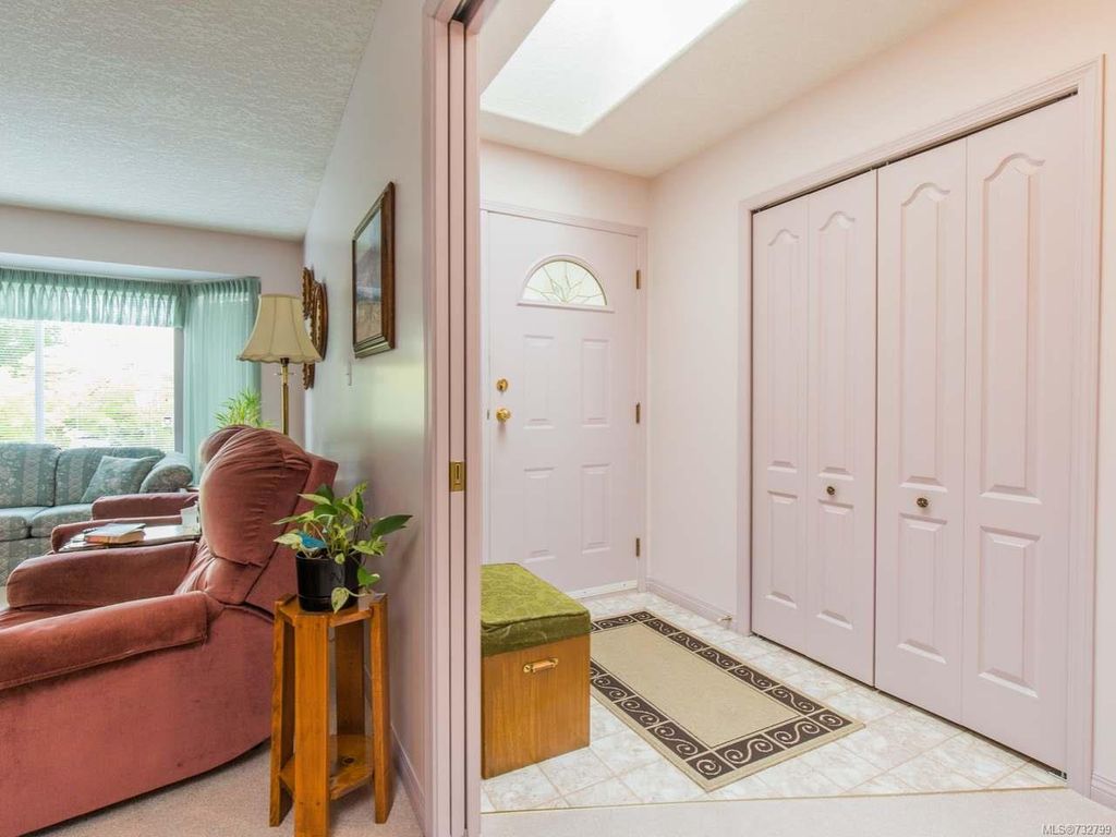 listing image 16044527566225047028