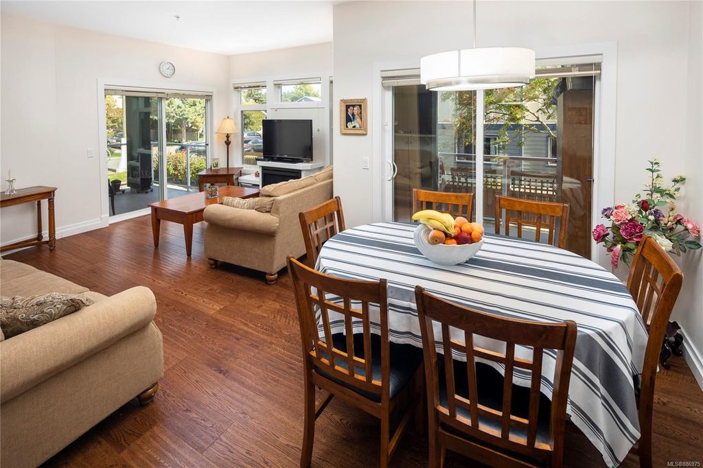 listing image 16045892509458465119