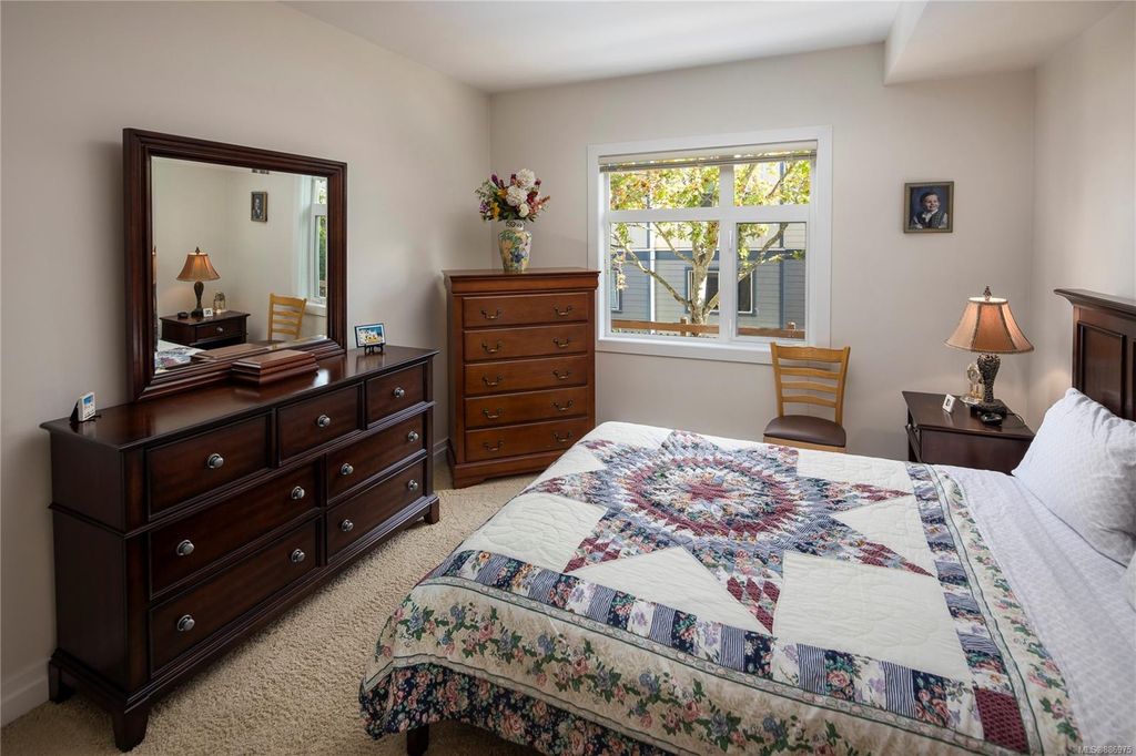 listing image 16043303266035054834